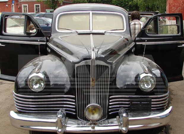 Стаљинова лимузина вредна 2,8 милиона долара украдена усред ноћи из гараже